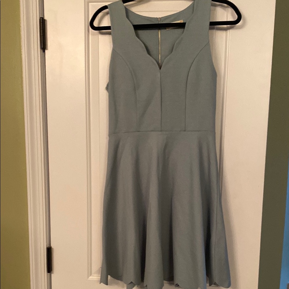Elegant Sleeveless Blue Dress